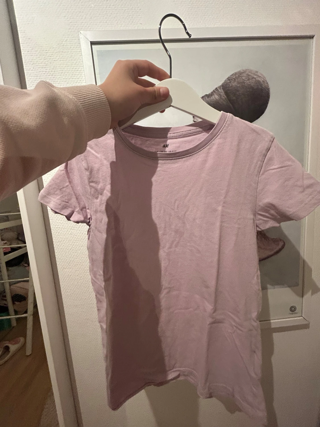 Ljuslilla basic t-shirt från H&M