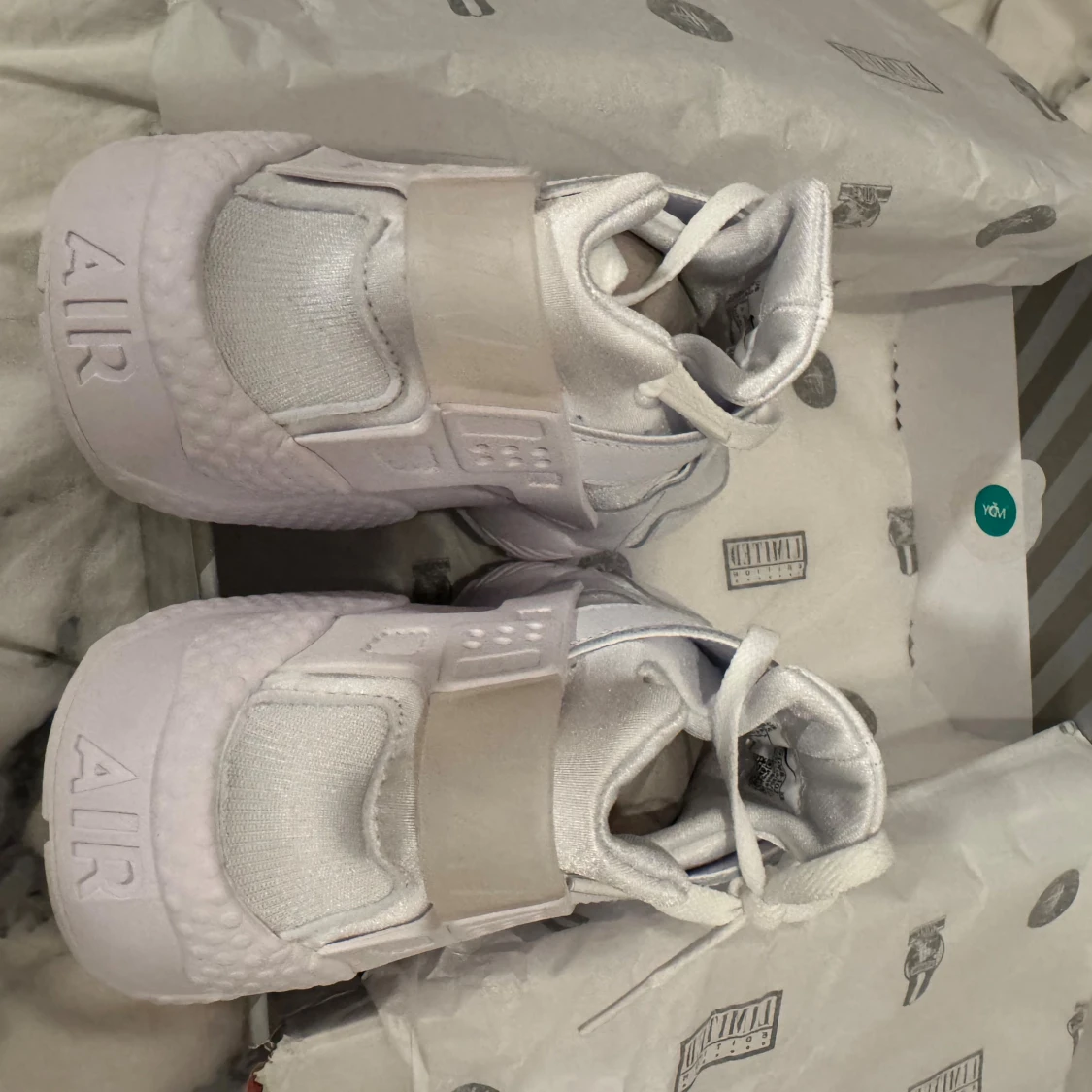 Nike Air Huarache Triple White - 2