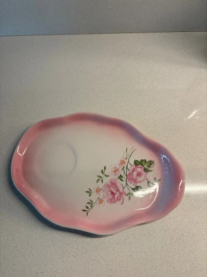 Blommigt fat - Blommigt fat köpt på loppis!☺️💕💐