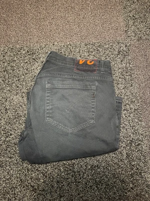 Dondup jeans - Snygga dondup jeans storlek w34 i mycket bra skick! 