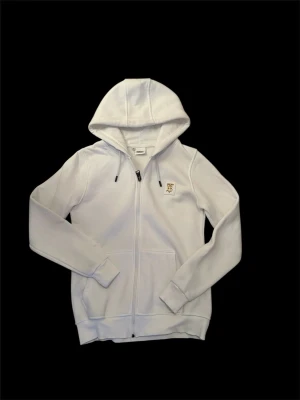 𝓑𝓾𝓻𝓫𝓮𝓻𝓻𝔂 zip up - Snygg 𝓑𝓾𝓻𝓫𝓮𝓻𝓻𝔂 zip up. Använd några gånger. Snyggt för den som vill känna sig stilig🔥