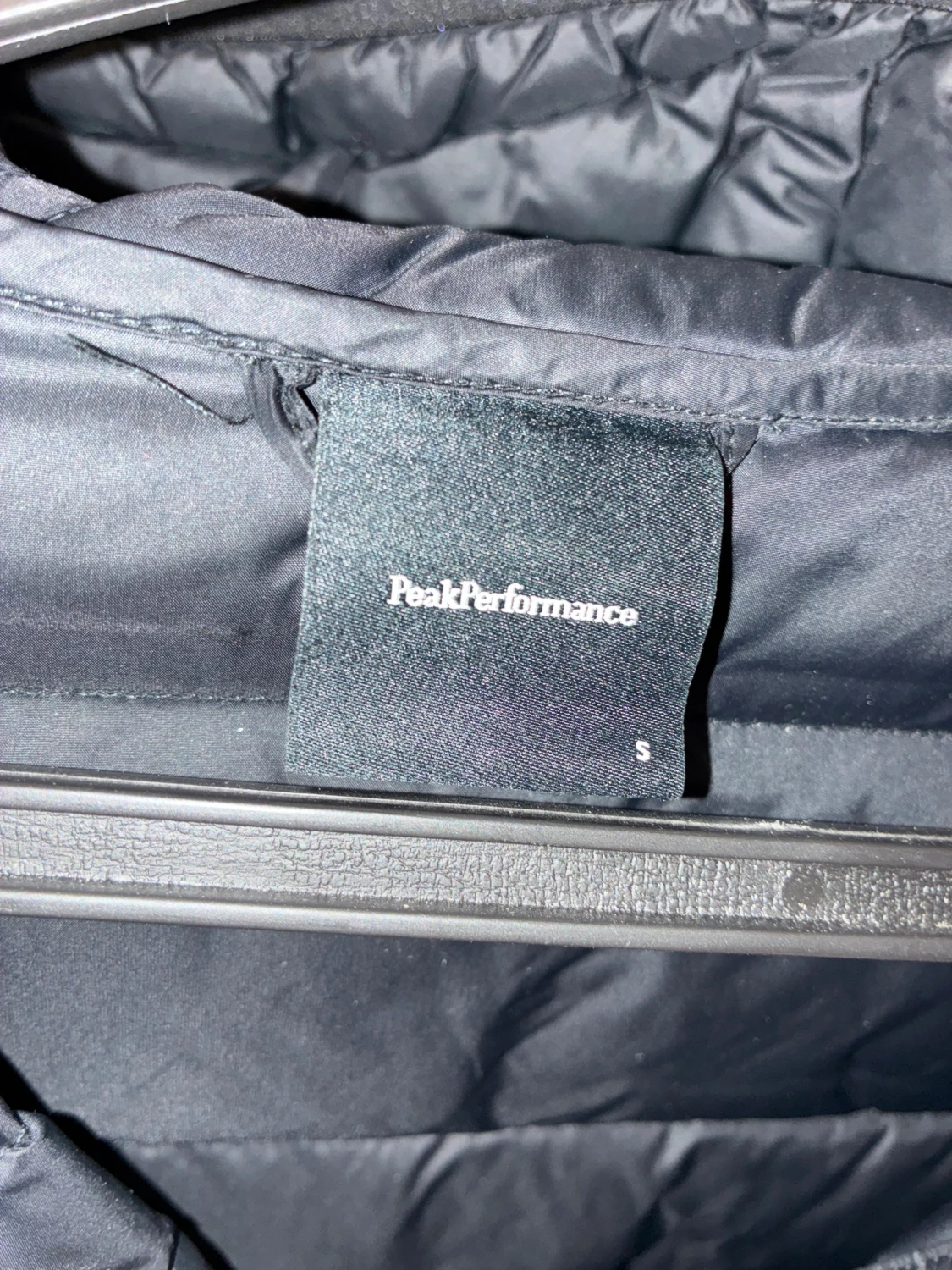 Svart Peak Performance dunjacka S - 1