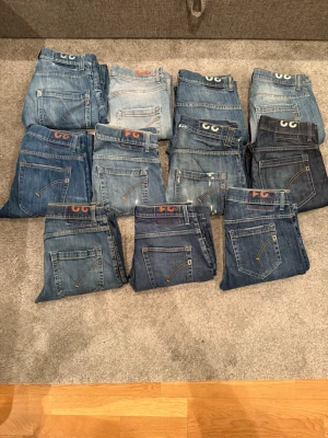 Dondup bulk  - 10 st par dondup jeans. Skick 9/10. Storlekar mellan W30 och W33 ✅ 
