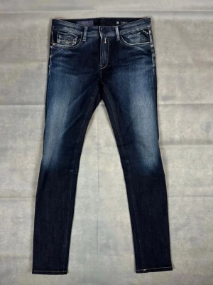 Replay jeans - Replay jeans | Modell: New luz | Storlek: W30 L32 | Skick: Mycket bra | Hör av dig vid frågor och funderingar! 