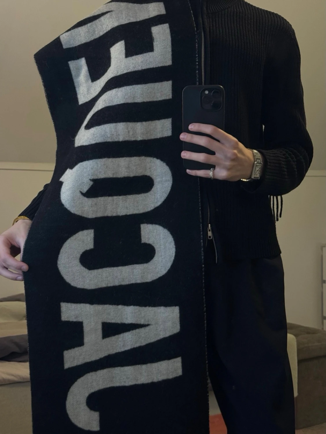 Svart halsduk från Jacquemus - 1