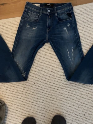 Replay Anbass - alla tags medföljer, knappt anvda max 2-3 gånger. riktigt feta jeans. nypris 1800