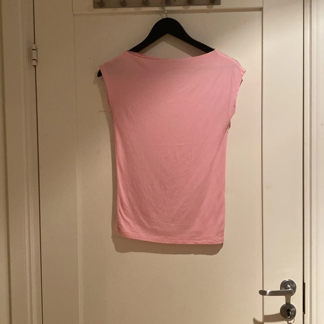 Ljusrosa ärmlös topp i bomull