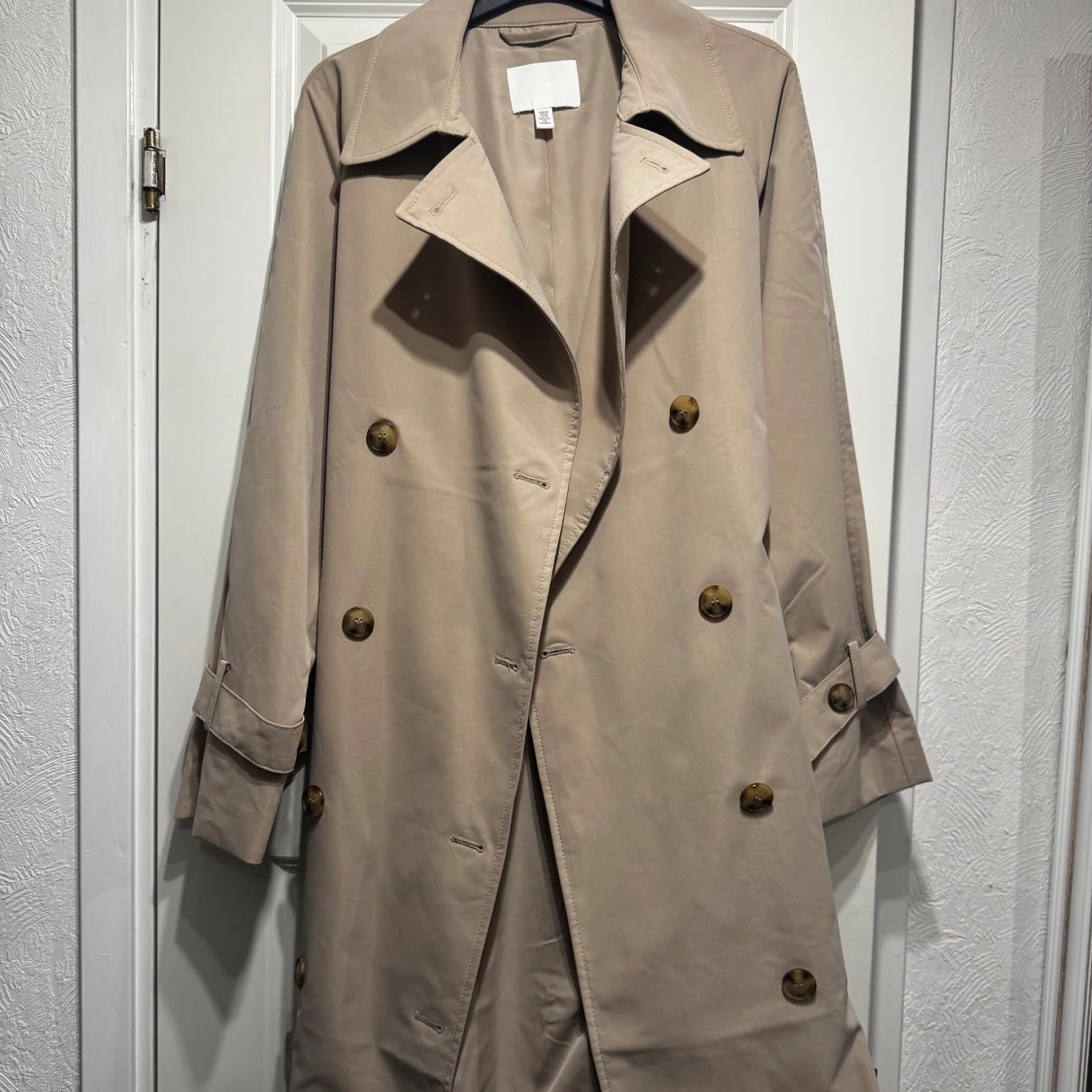 Beige trenchcoat  - 1