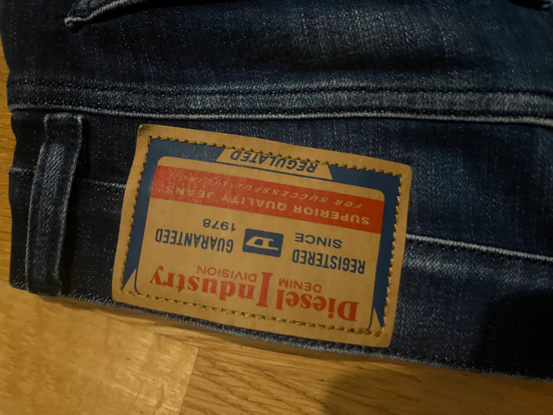 Diesel Buster jeans mörkblå slim jeans  - 3