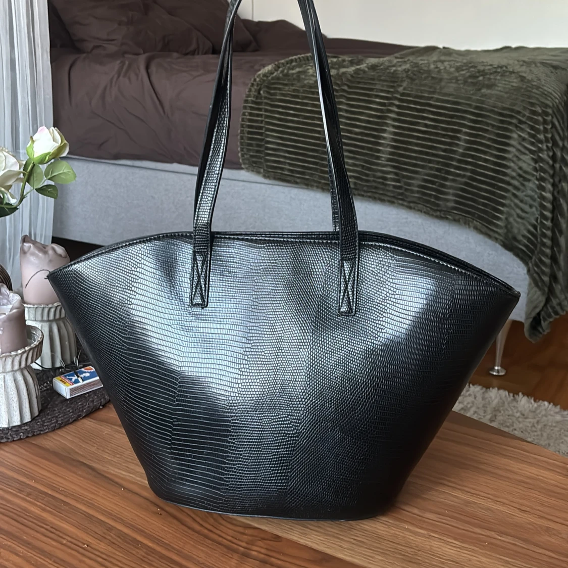 Svart shoppingväska från Even&Odd