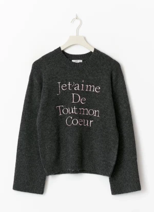 Grå Stickad tröja  - Sååå snygg stickad tröja från Gina tricot, slutsåld ❤️❤️❤️ storlek 158/164 skulle säga att det motsvarar S, knappt använd 