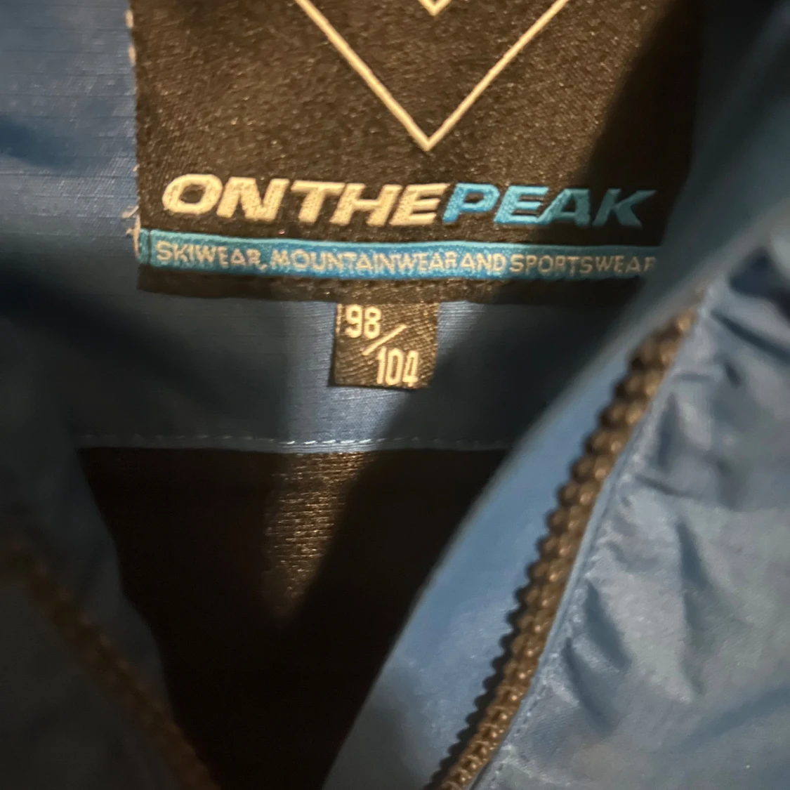 Blå vindjacka från On The Peak - 2