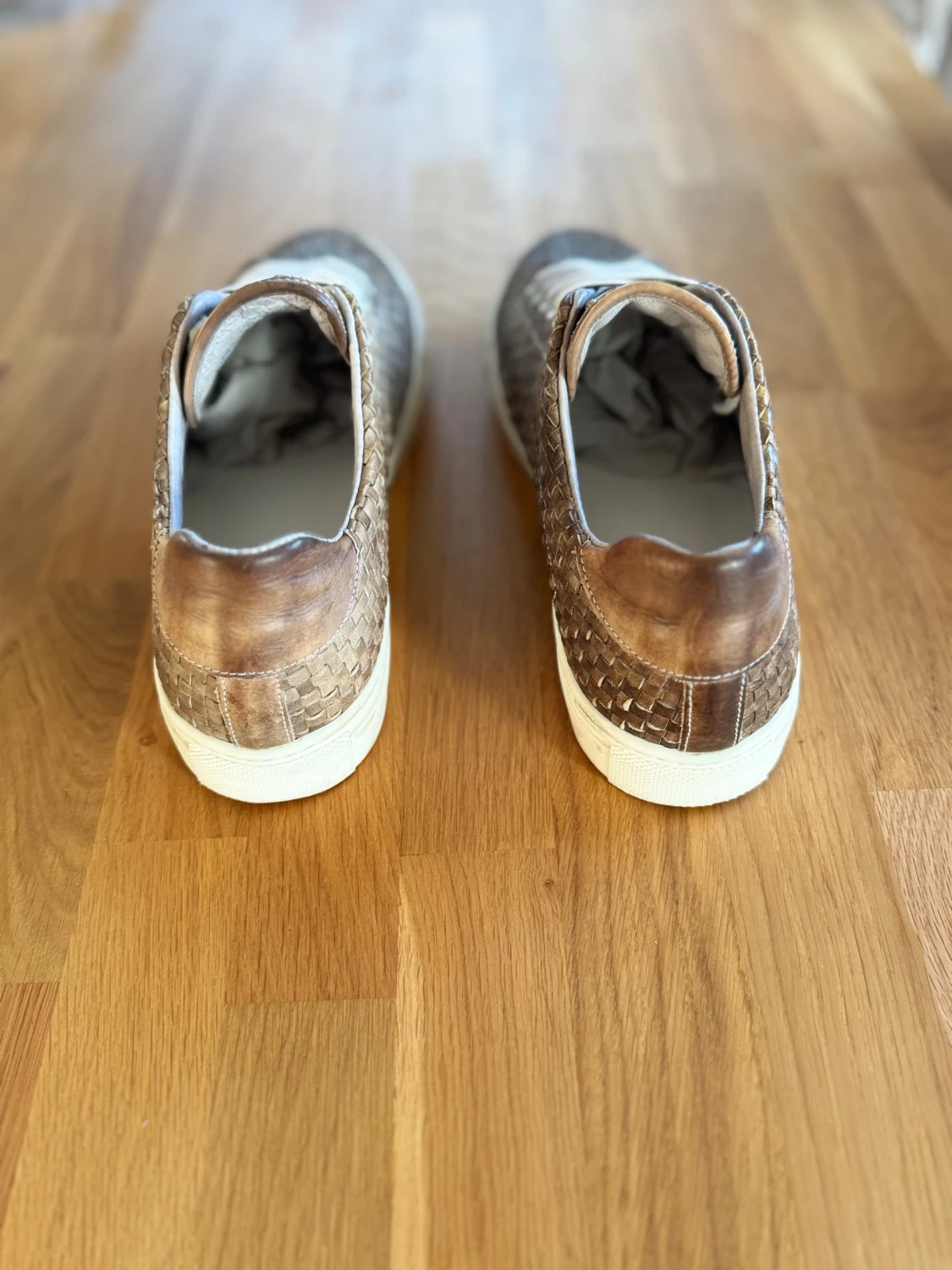 Bruna flätade sneakers från Hamlet - 4