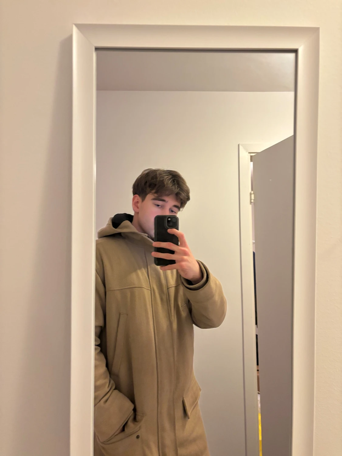 Beige parkajacka Peak Performance M - 2