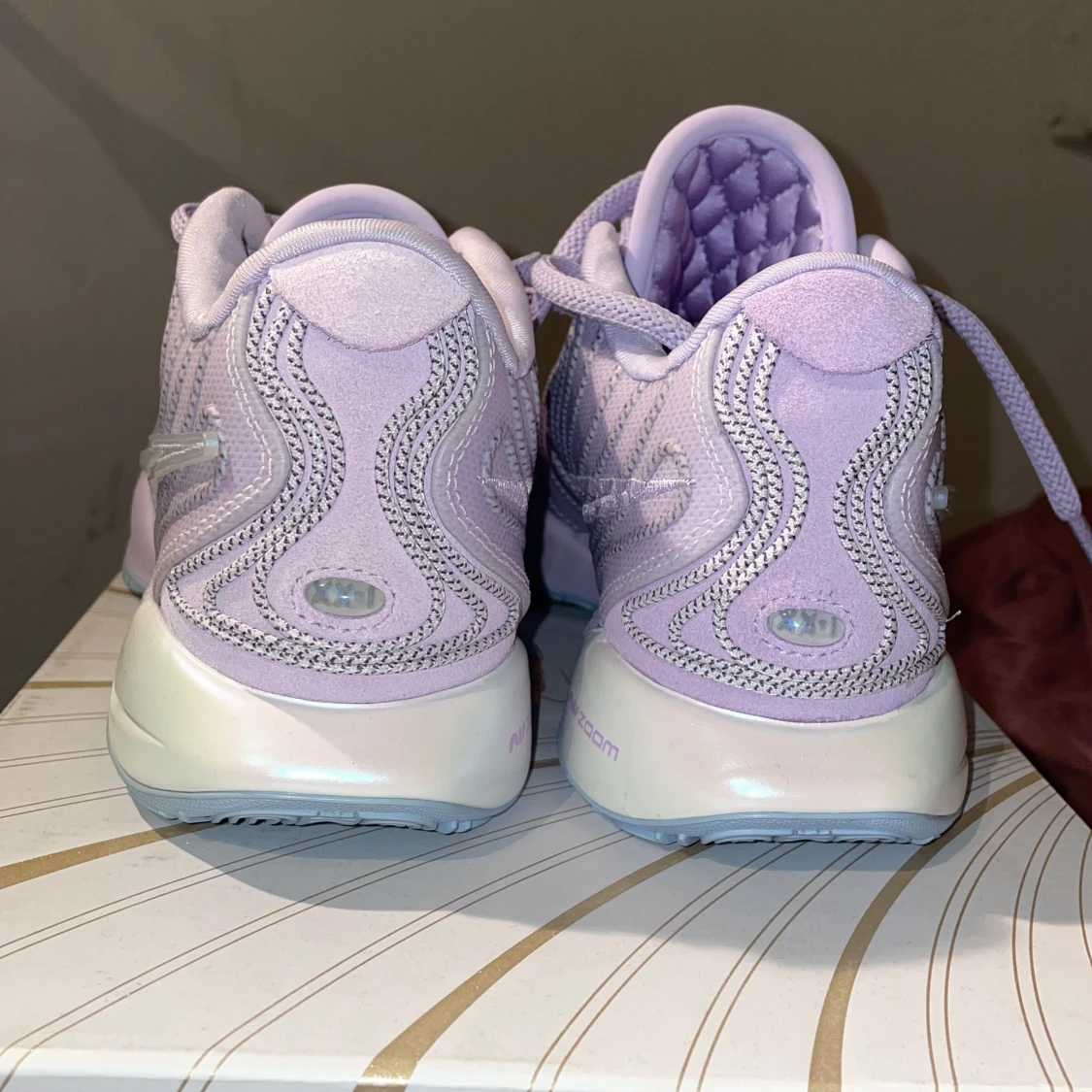 Nike sneakers i ljuslila mesh KÖP EJ - 2