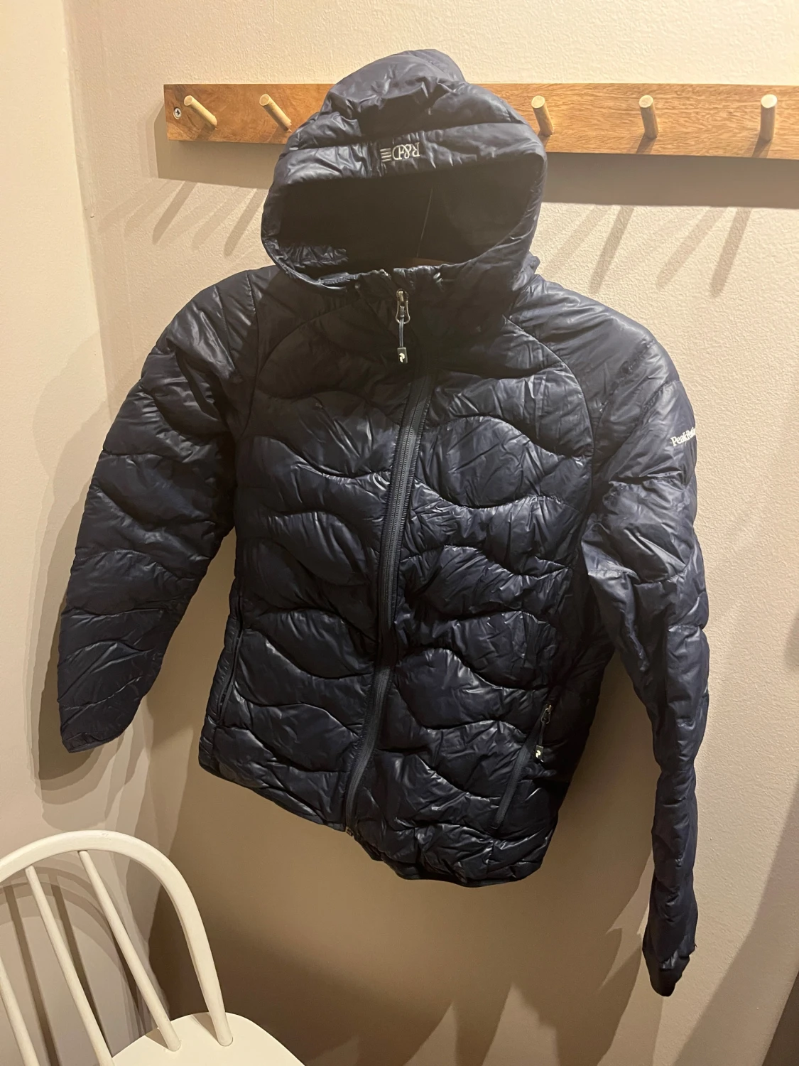 Peak Performance: Mörkblå dunjacka - 2