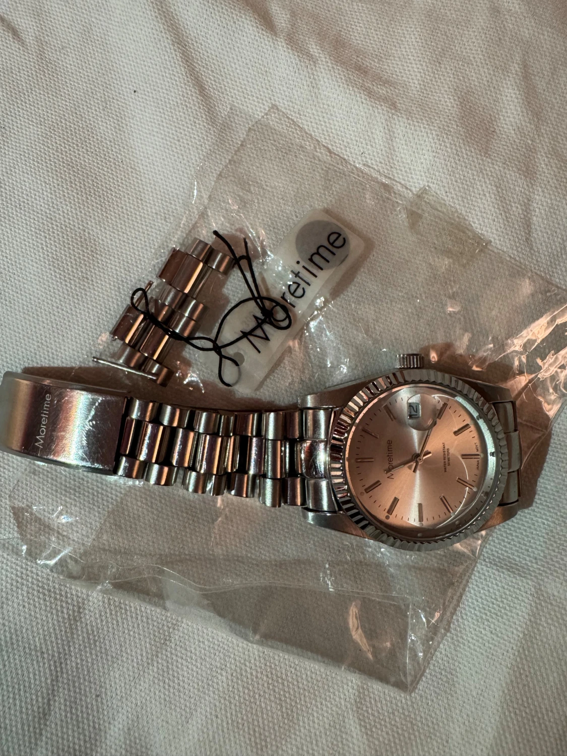 Silvrig klocka från Moretime - 4