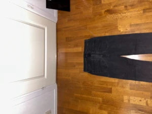 Jack and Jones Jeans relaxed/chris - Ett par svarta jeans från Jack and Jones endast använt ett fåtal gånger