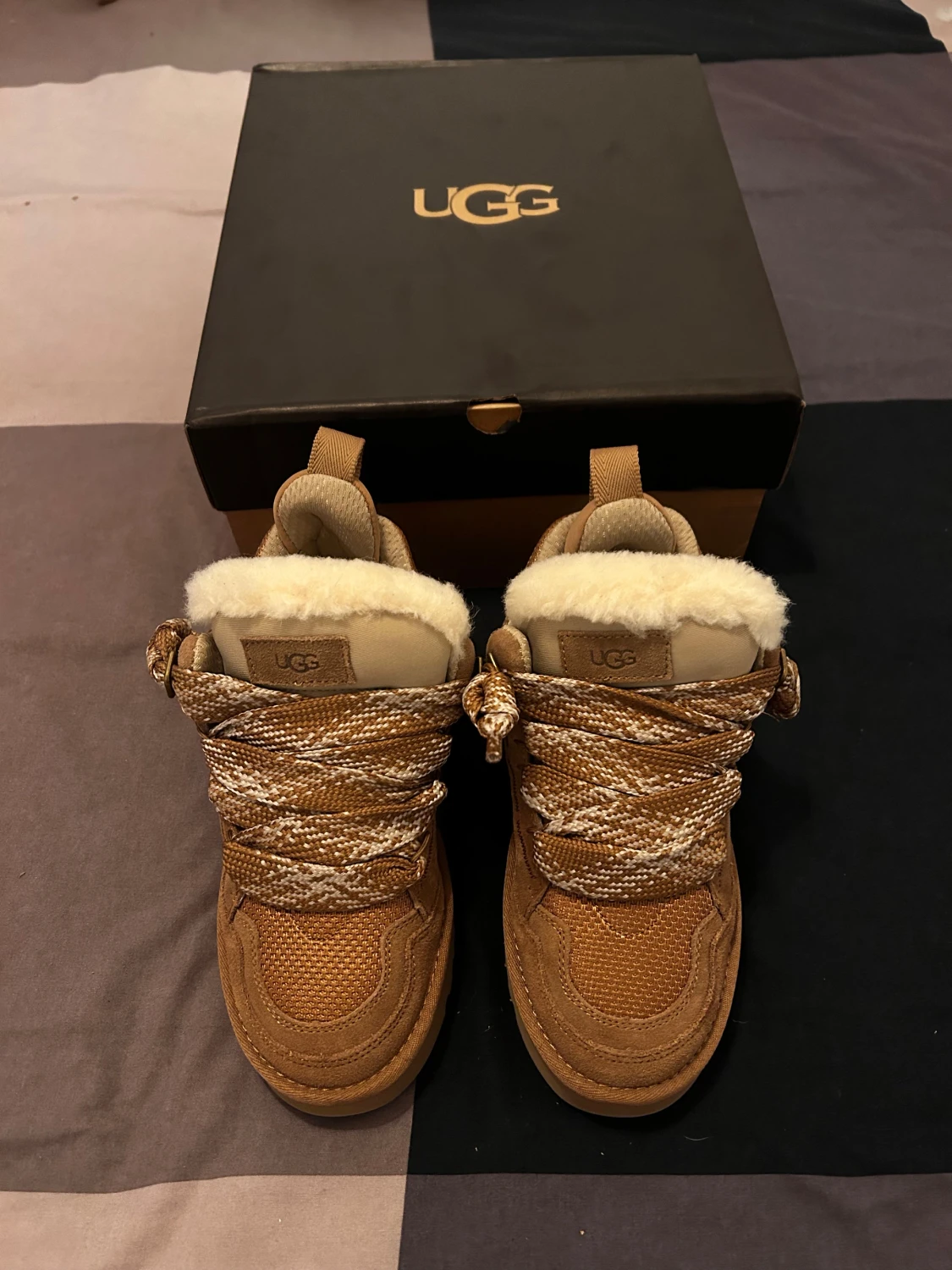UGG lowmel
