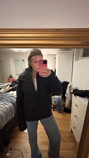 Vinterjacka från Tommy hilfiger  - Superskön vinterjacka från Tommy Hilfiger 