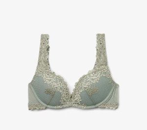 SÖKER! - Söker en BH i storlek 70B från Intimissimi. Modellen super pushup Gioia. Helst någon av färgerna grön, rosa, marinblå. Hör av er om ni har 🫰🏻🫰🏻🫰🏻