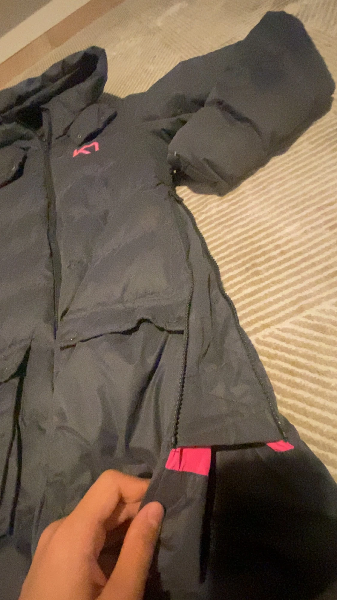 Svart lång dunjacka Kari Traa XS - 2