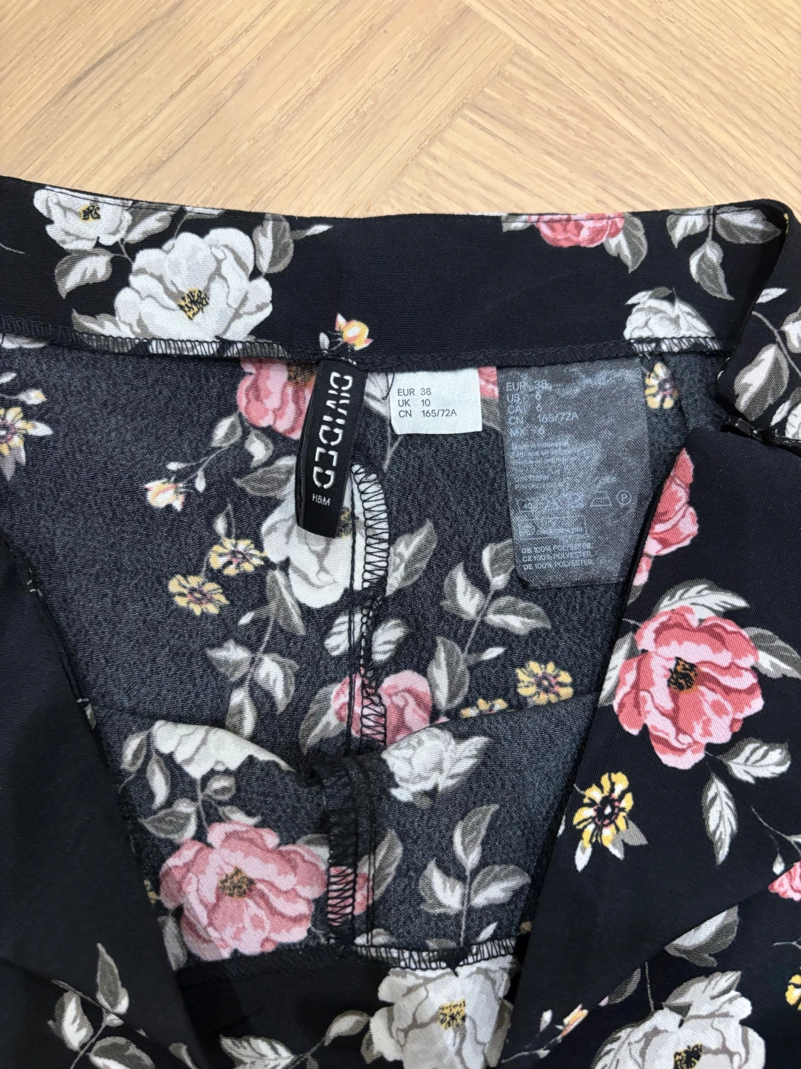 Svarta blommiga wide byxor H&M Divided - 1