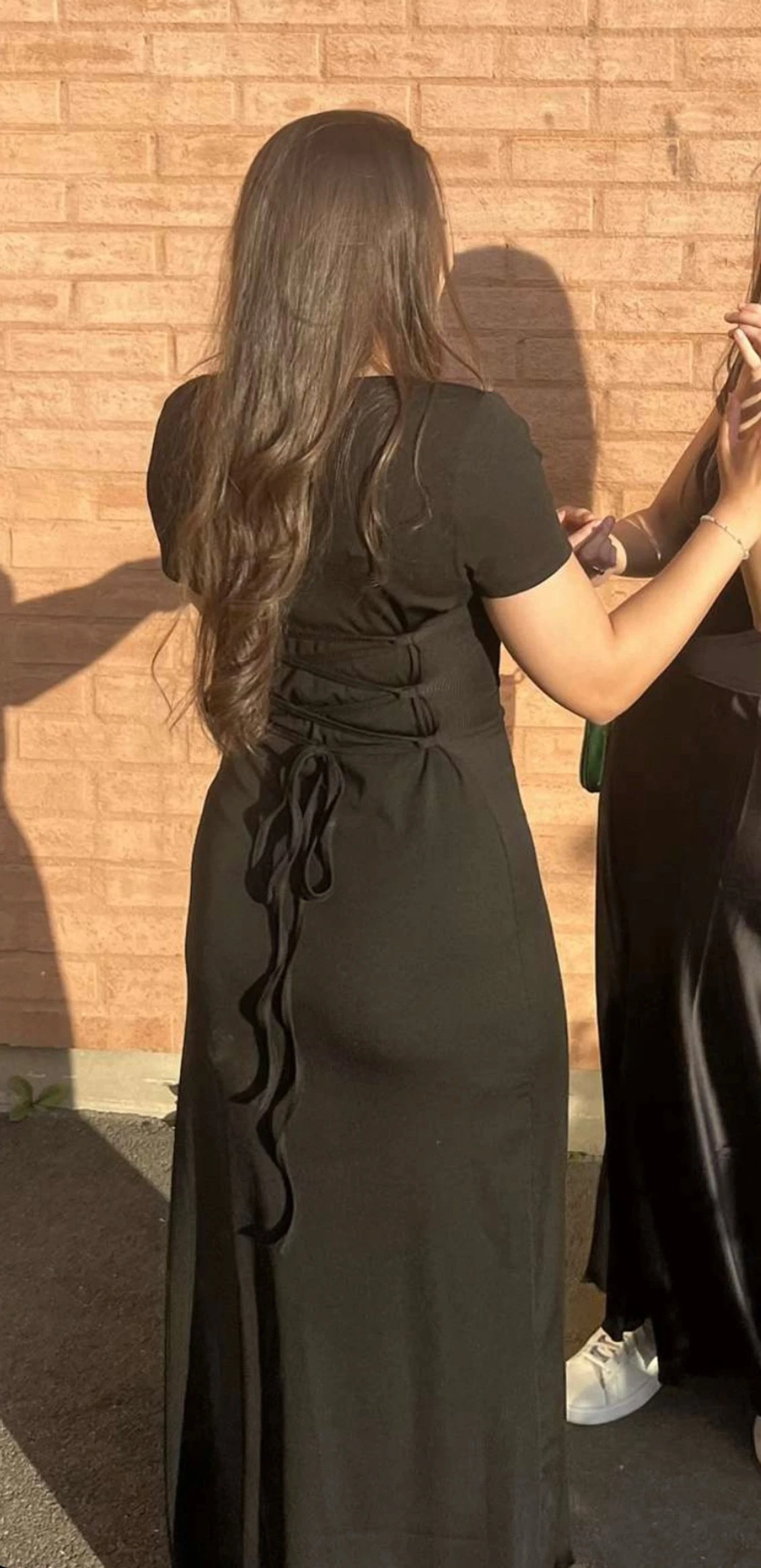 Svart långklänning med snörning - 1