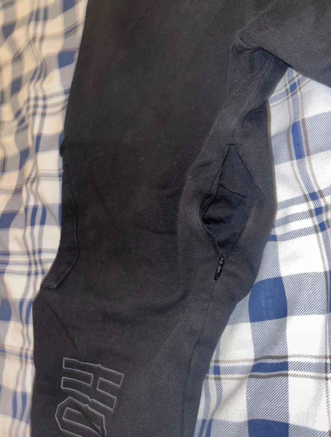 Svarta mjukisbyxor från Hoodrich - 3