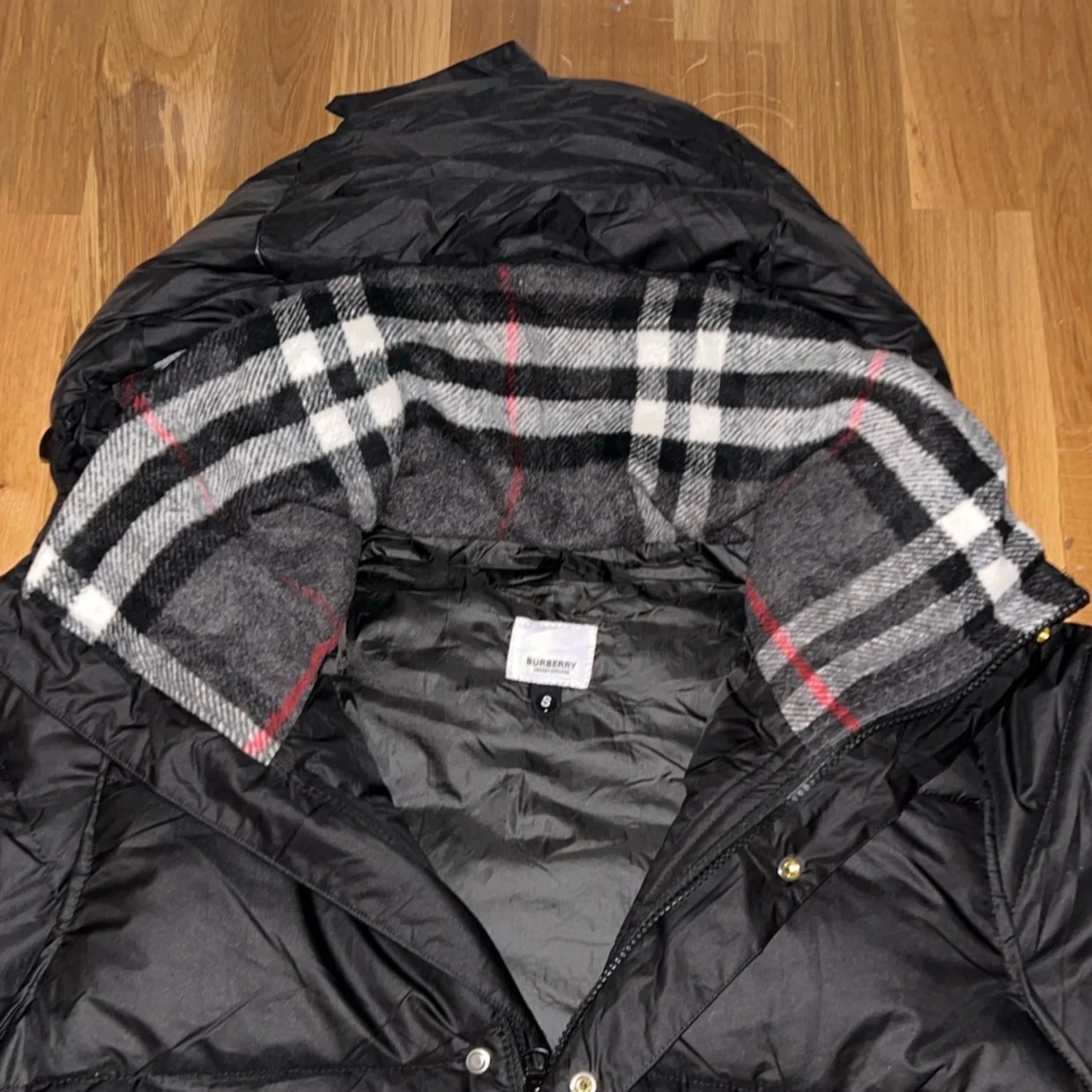 Svart pufferjacka från Burberry - 3