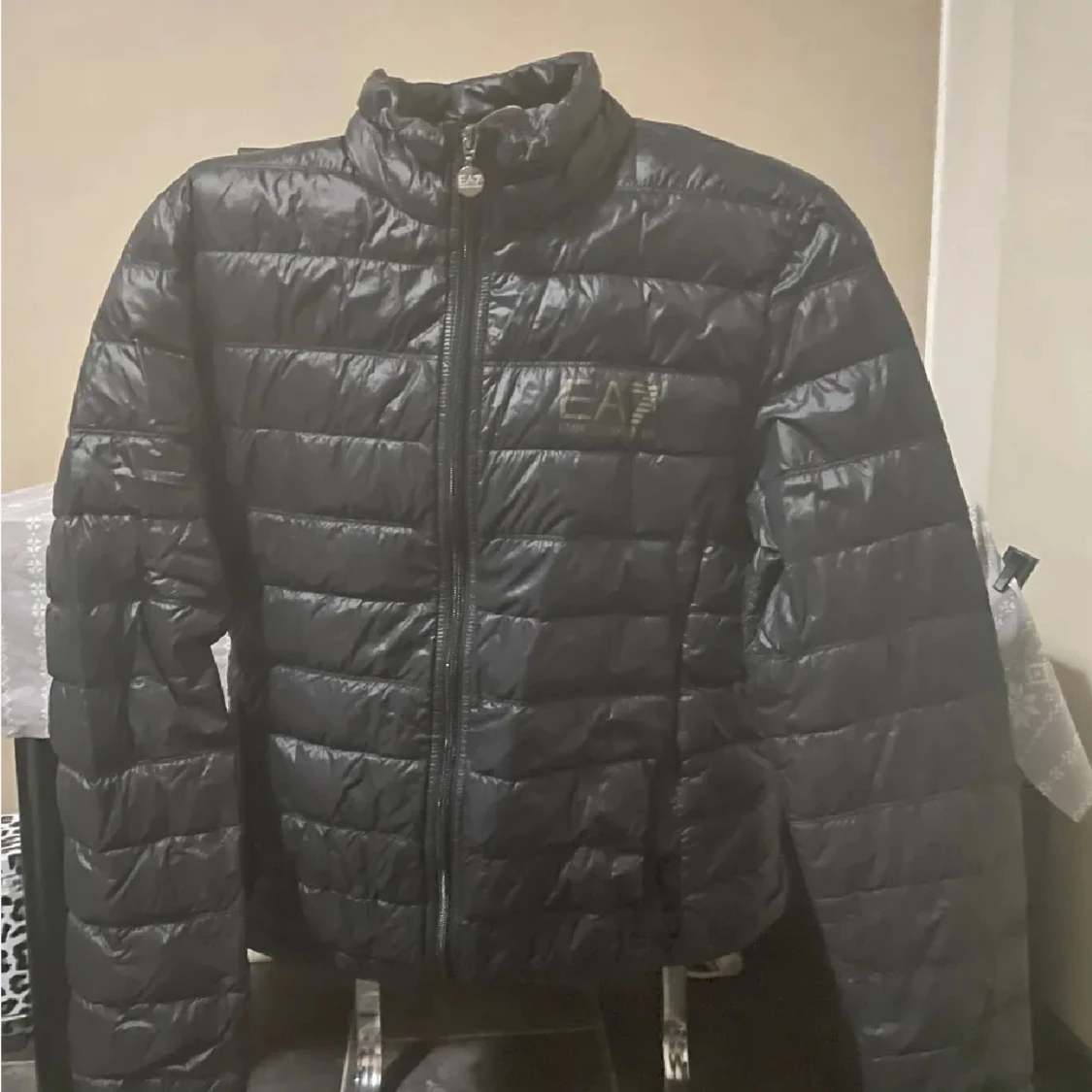 Svart pufferjacka från EA7 Armani - 1