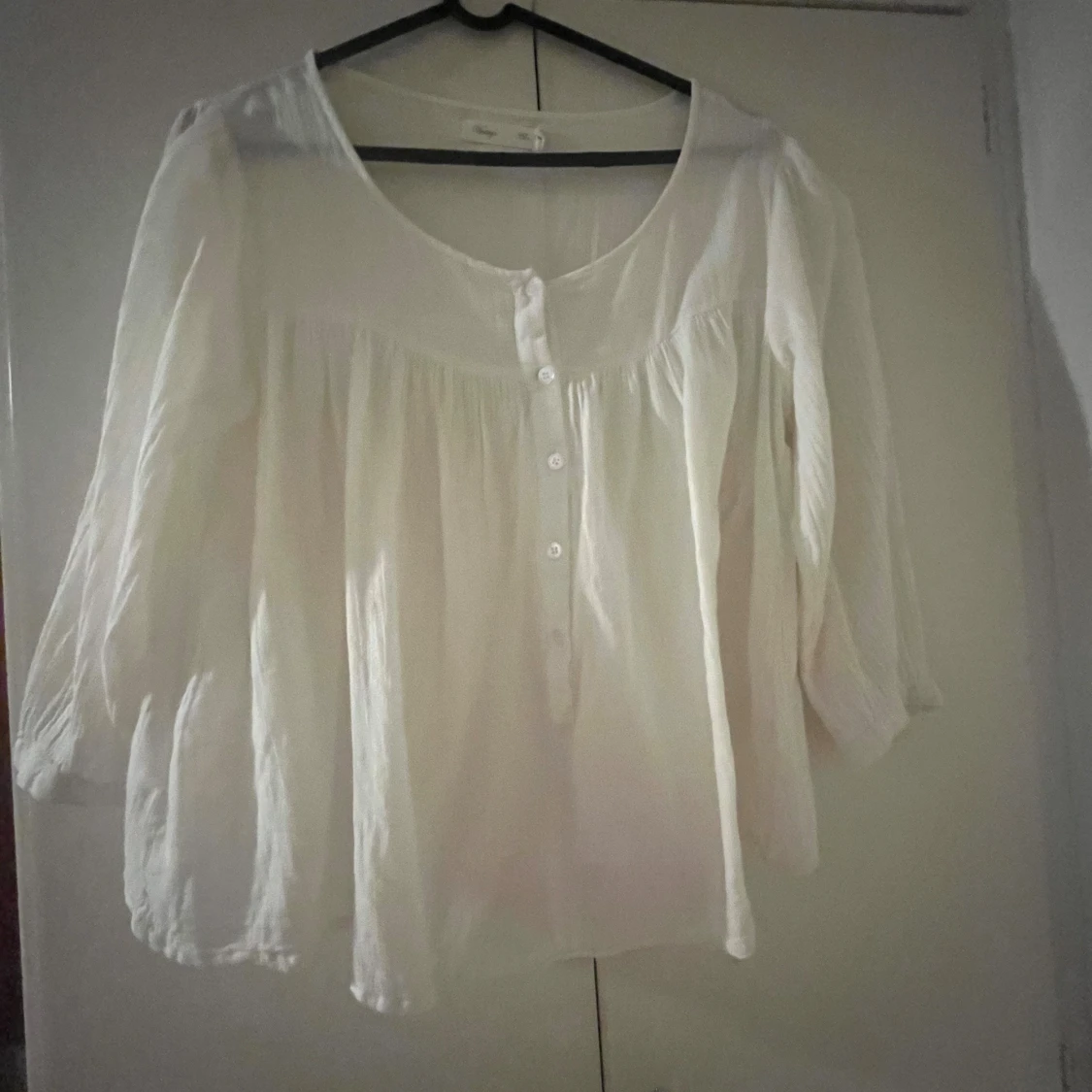 Vit blus från Vintage, storlek M