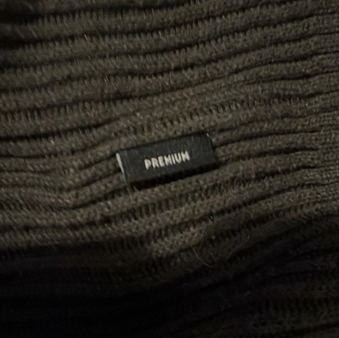 Svart ribbad half zip från Jack & Jones