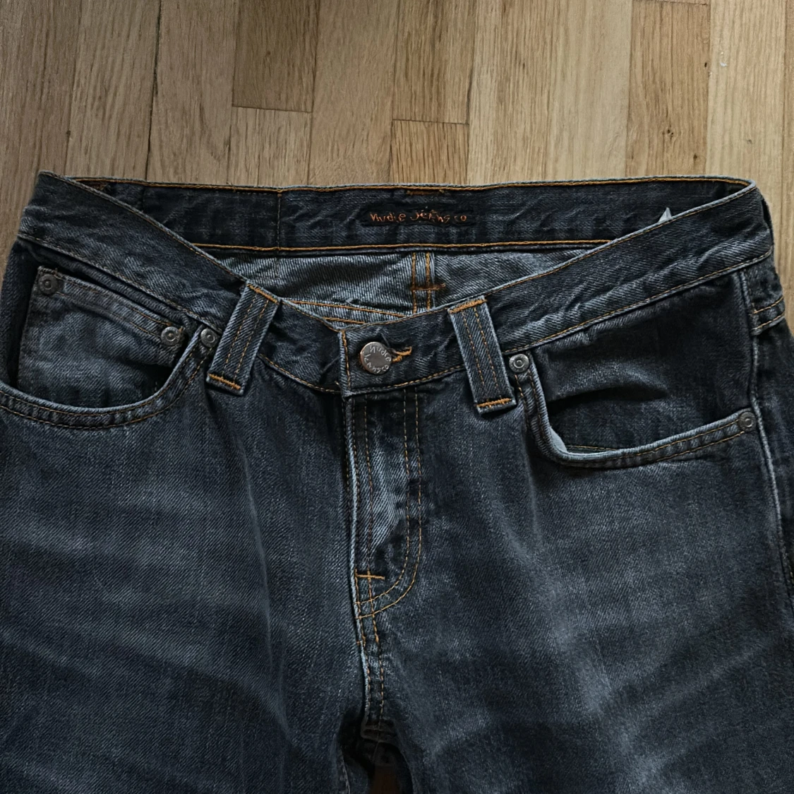 Gråa Jeans från Nudie Jeans Co - 1
