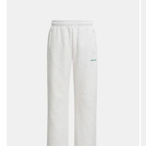 Caspara byxor -  Fina byxor från Caspara en tröja kan man köpa med🫶🏻