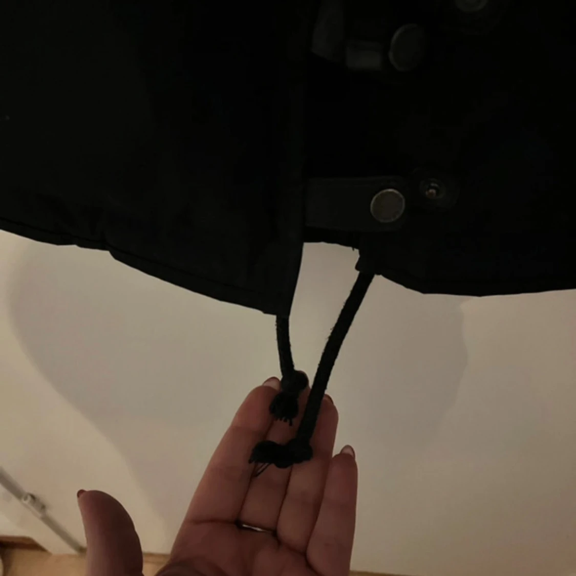 Mörkblå dunjacka med päls från Cedrico - 2