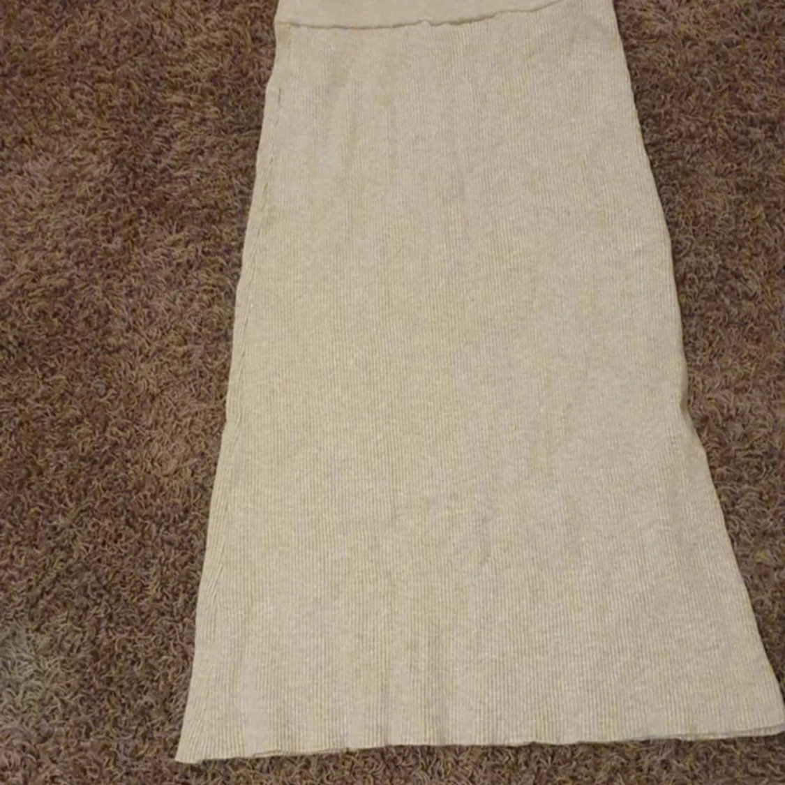 Beige ribbad långkjol från Vila