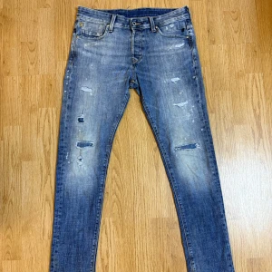 Jack & Jones jeans - Modell Slim Glenn jack n jones jeans. Storlek w32 kom med frågor och bud