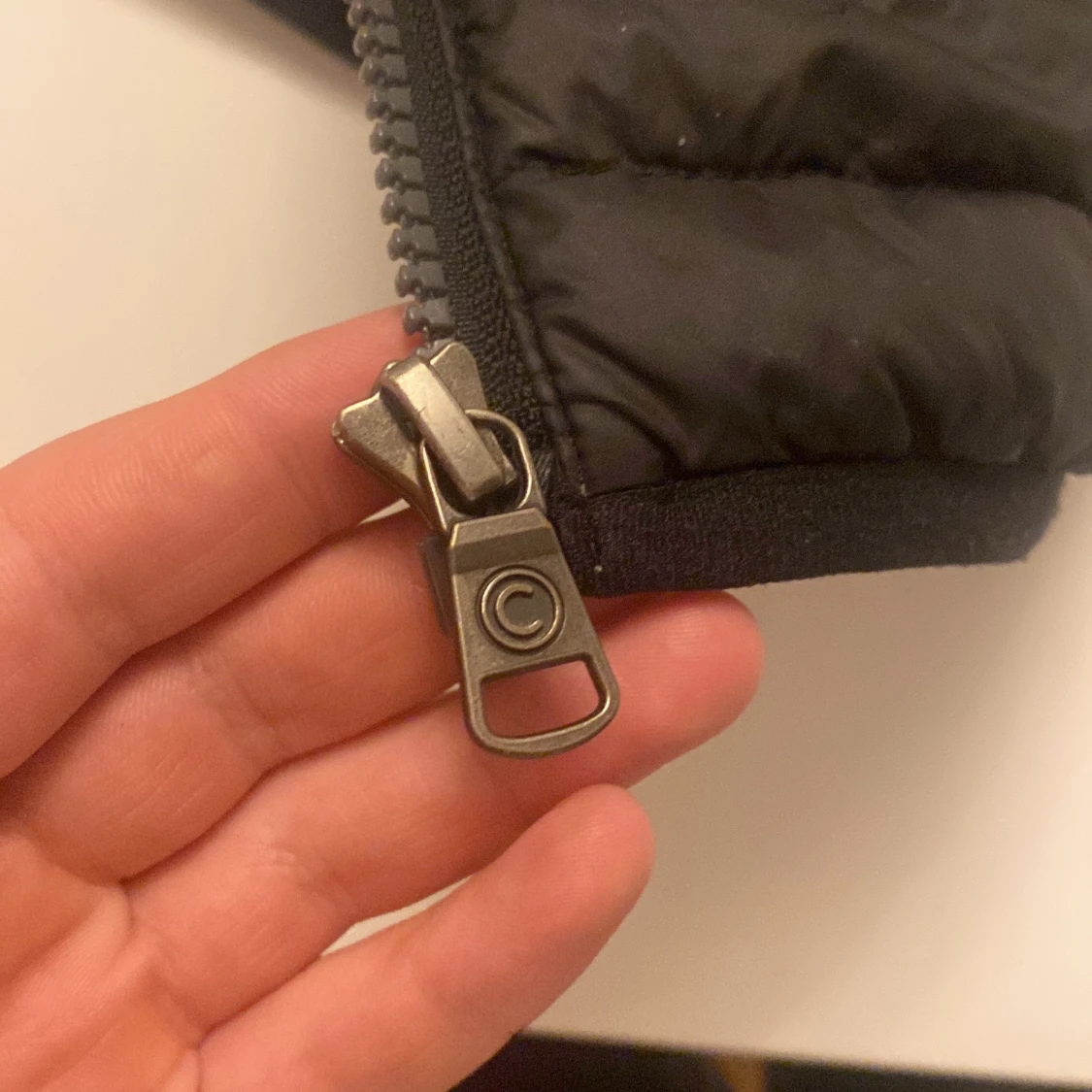 Svart dunväst från Colmar - 4