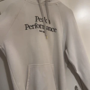Peak performance hoodie - Använd!