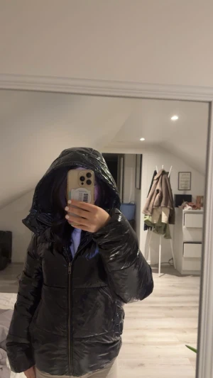 Jacka - Jacka ifrån nelly, i ett hyfsat bra skick ändå