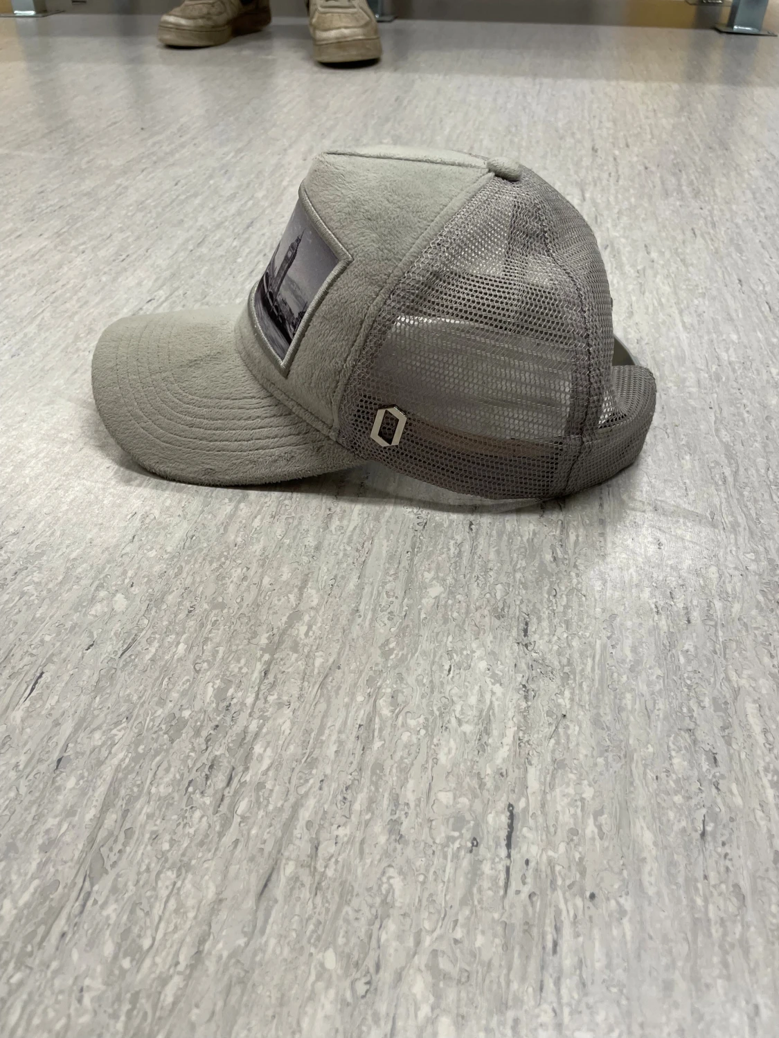 Grå meshkeps från Onecup - 1