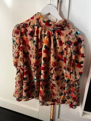 Blus - Blus i sammet 