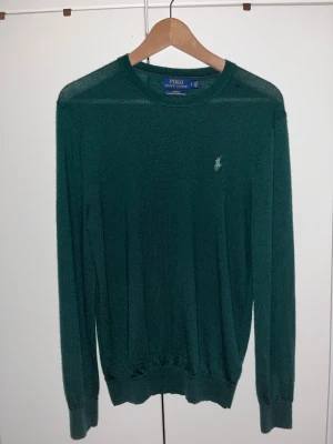  merinoullströja Polo Ralph Lauren - Sjukt fet RL merinoull tröja i unik färg 🔥- skick 9/10 - fråga eller fundering? Hör ba av dig👊🏼😉