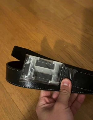 Hermes bälte  - Dm vid intresse 