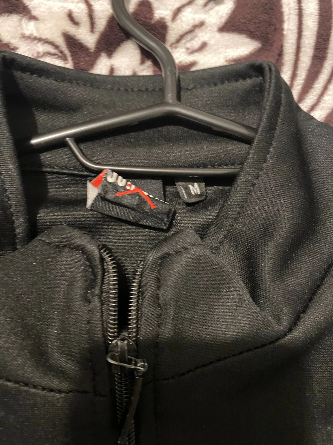 Svart Jordan vindjacka med vita detaljer - 1