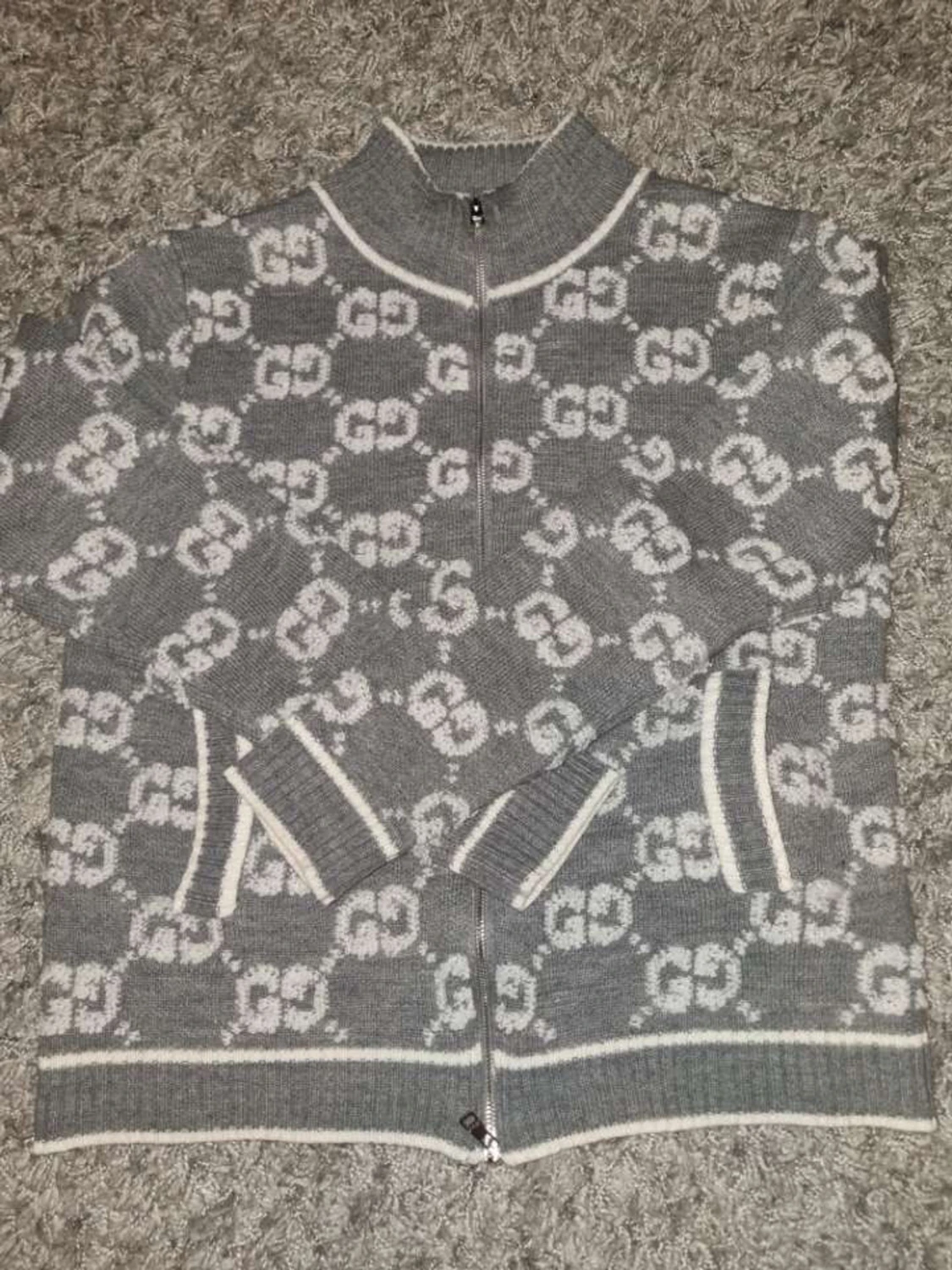 Grå stickad cardigan jacka från Gucci - 1