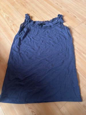 Tvåpack linne rosa och blå - två st linnen, rosa från lefties strl M, blå från H&M strl S