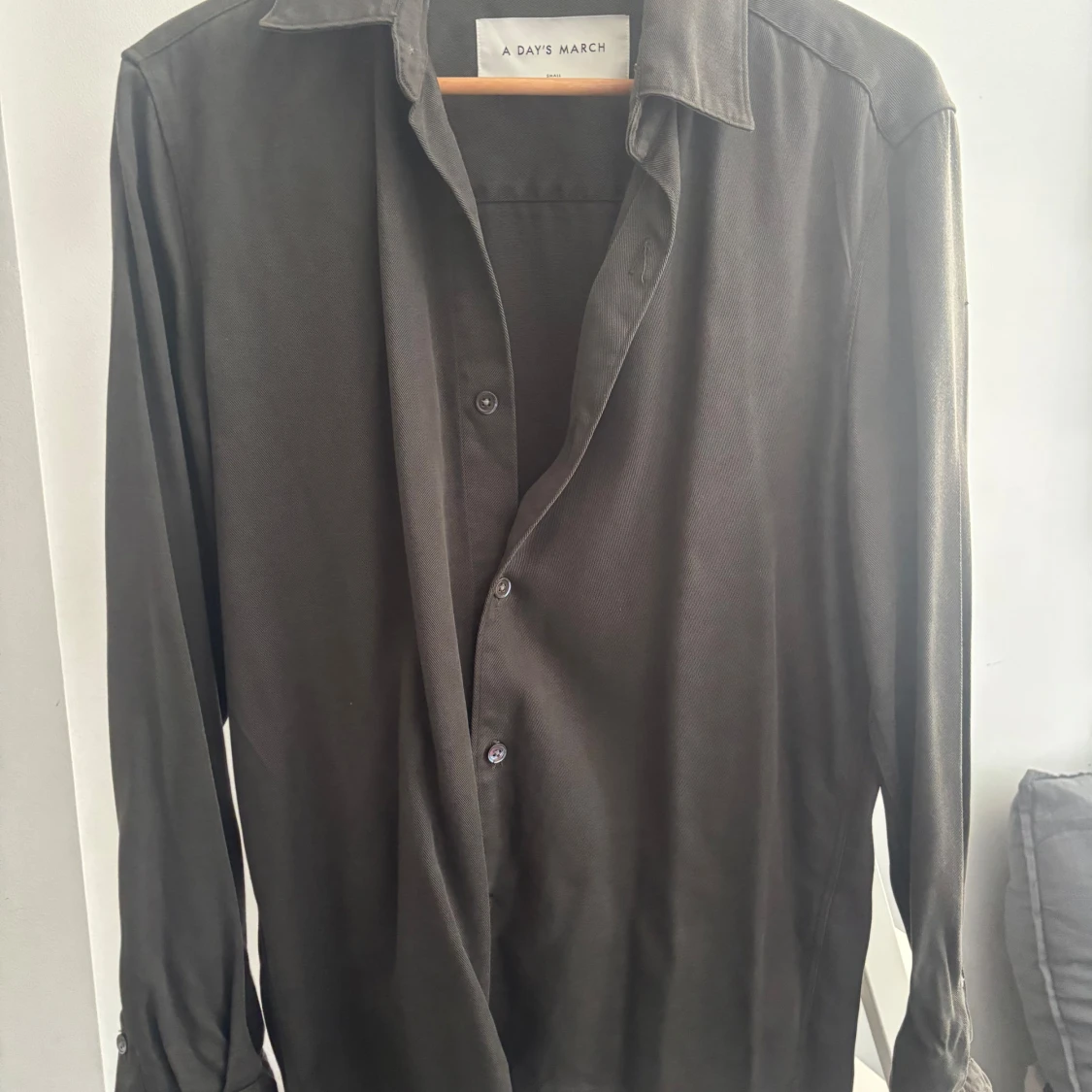 Oliv grön skjorta från A Day's March
