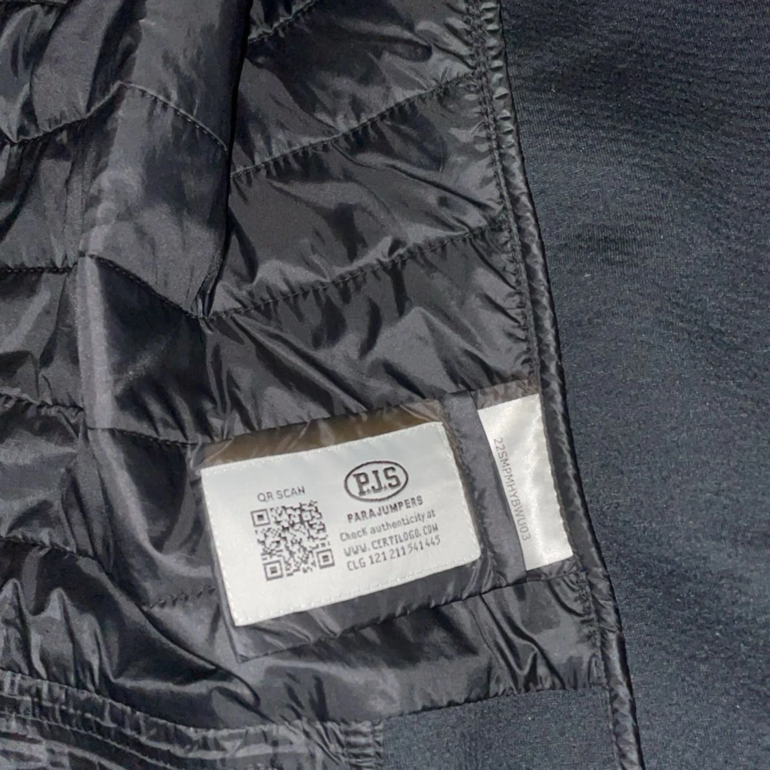 Svart dunväst från Parajumpers S - 2